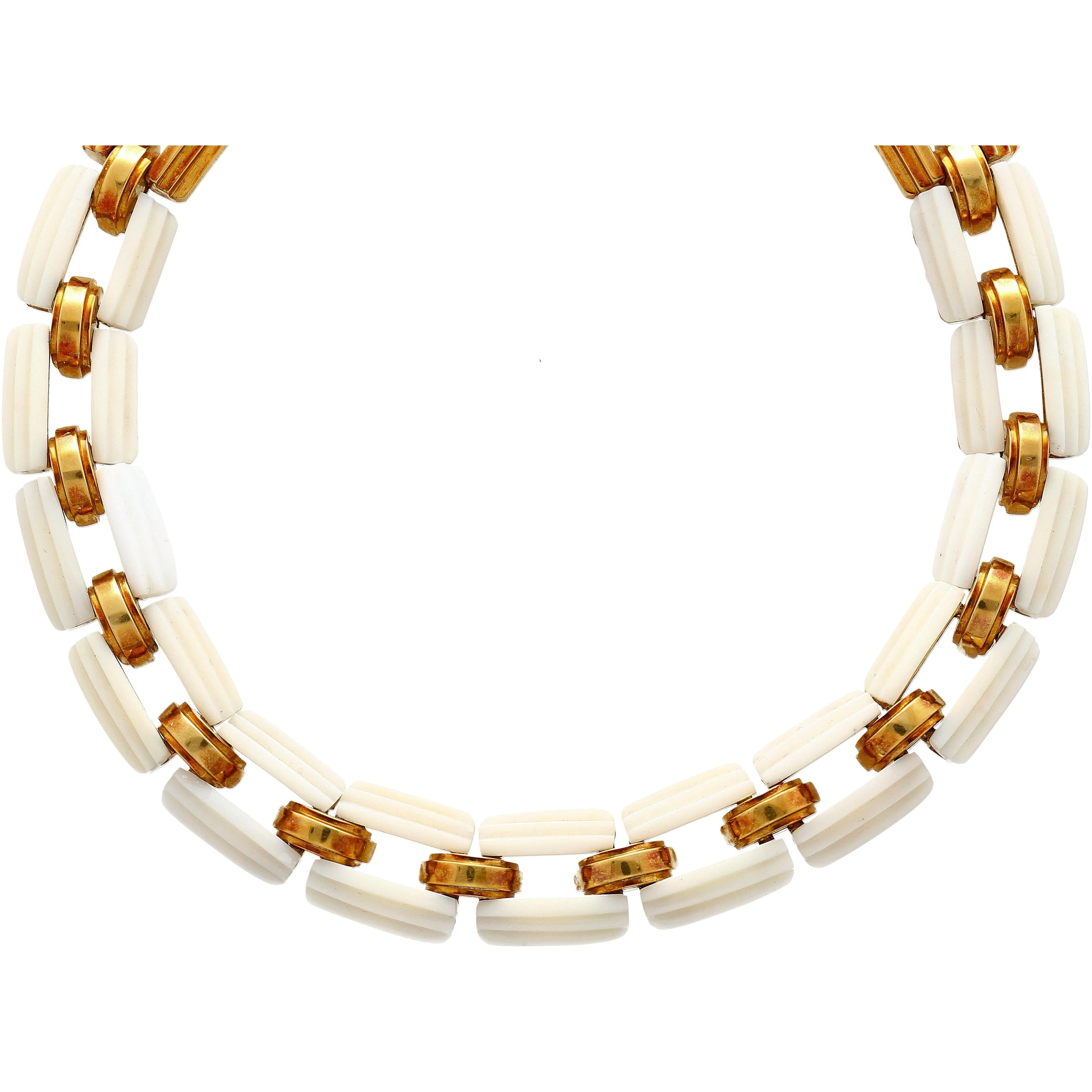 18K Yellow Gold and White Agate Square Link Chain Choker Necklace