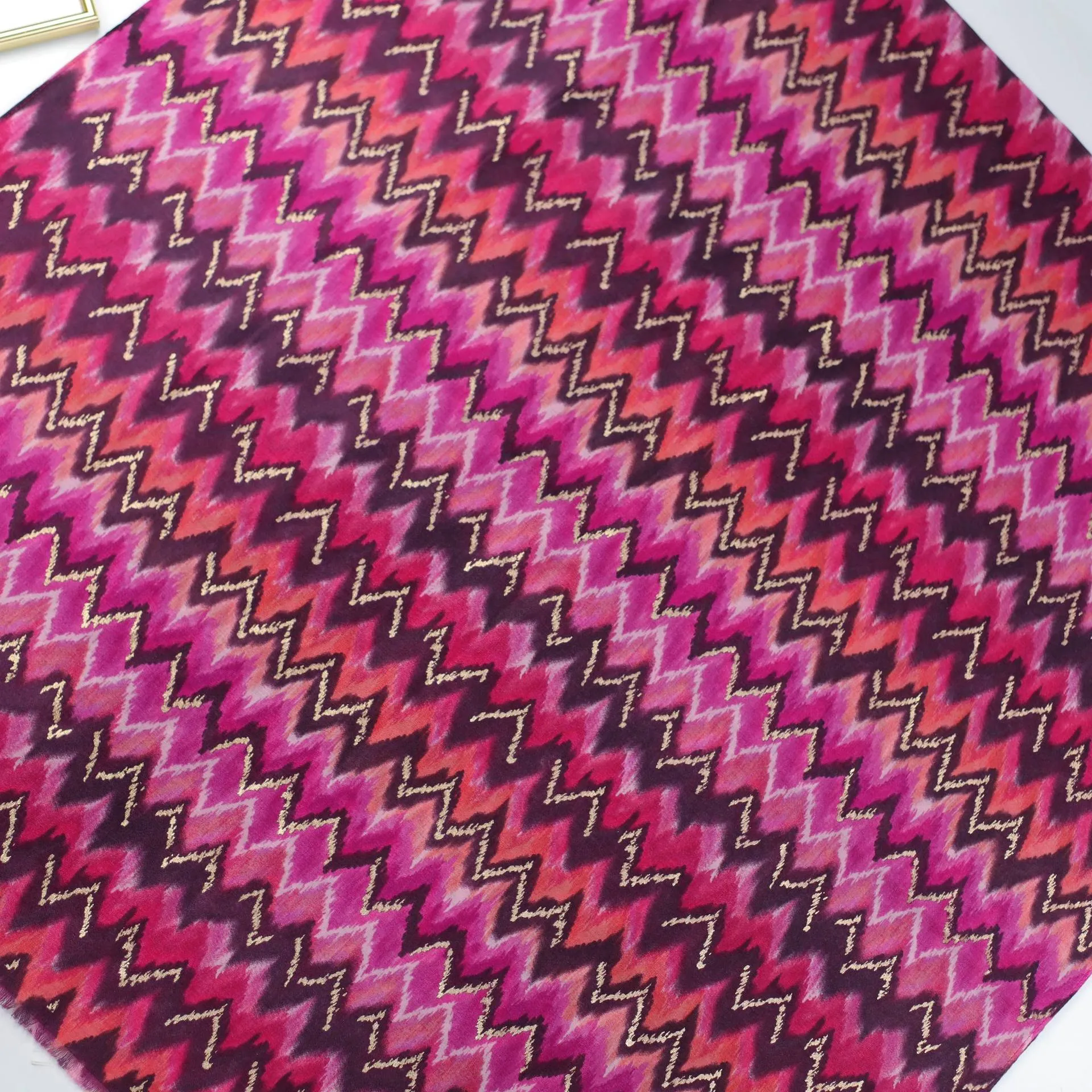 230603 stamping Wave pattern printed scarf