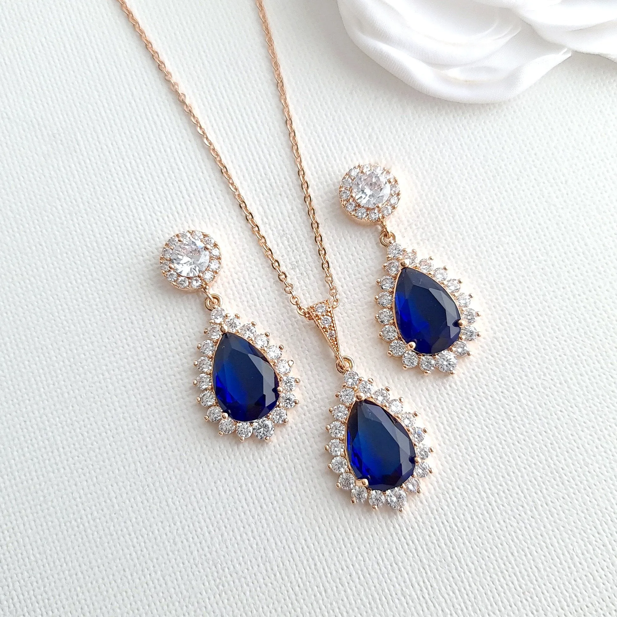 Blue Earrings Necklace Set in Gold-Aoi