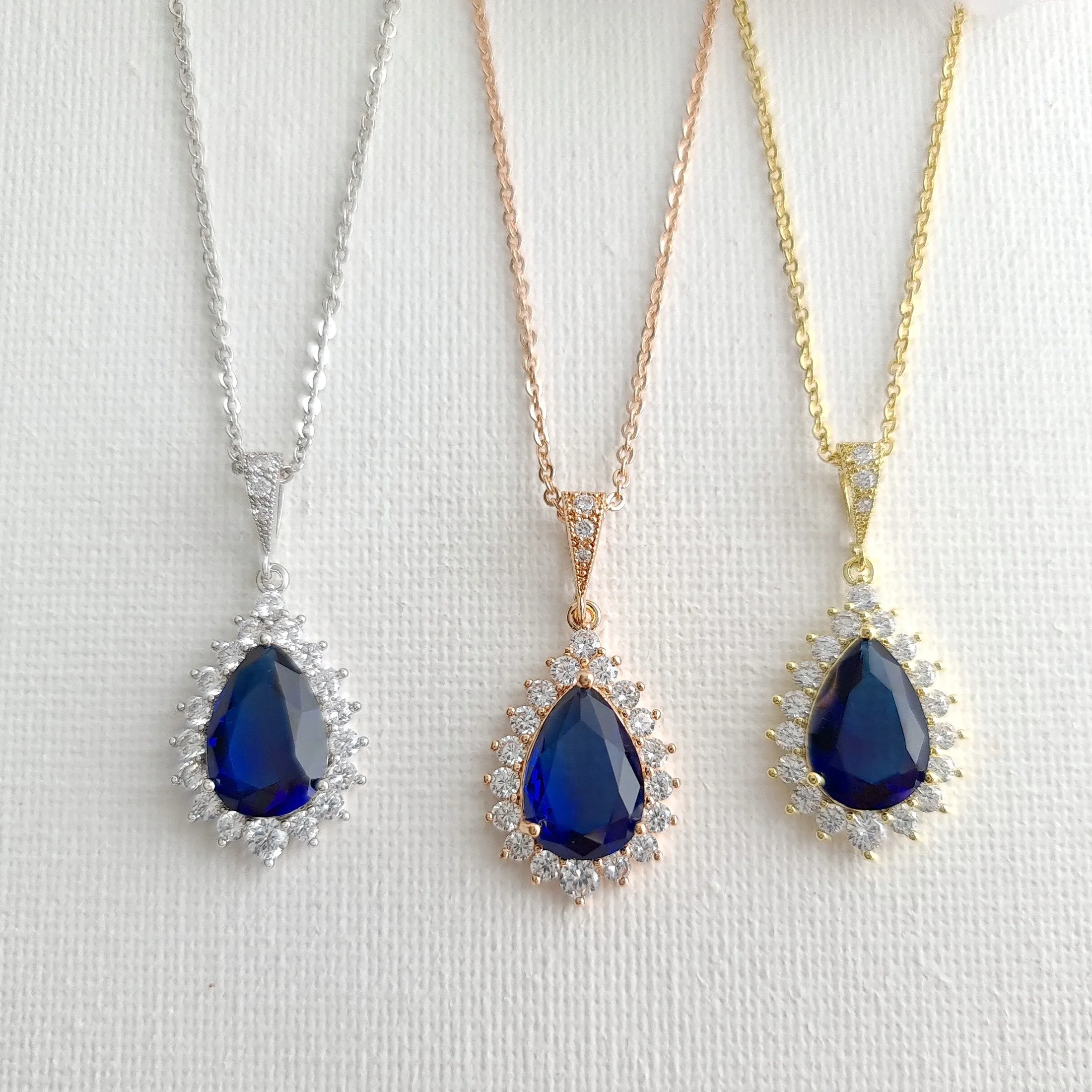 Blue Earrings Necklace Set in Gold-Aoi