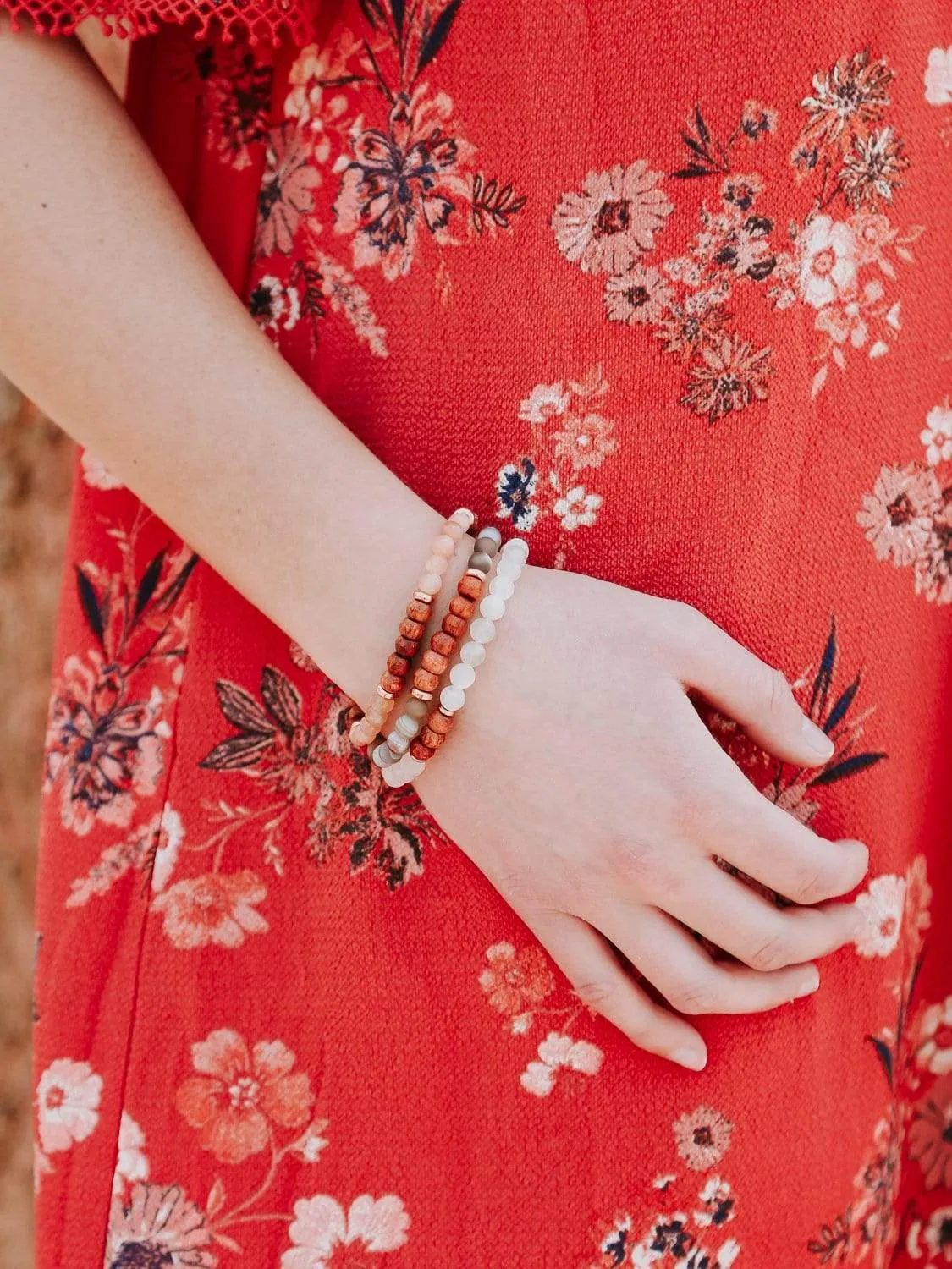 Calming Agate and Rosewood Bracelet