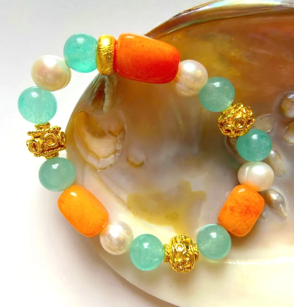 Colorful Carnelian, Baroque Pearls & Aquamarine Gemstones Gold Beaded Bracelet