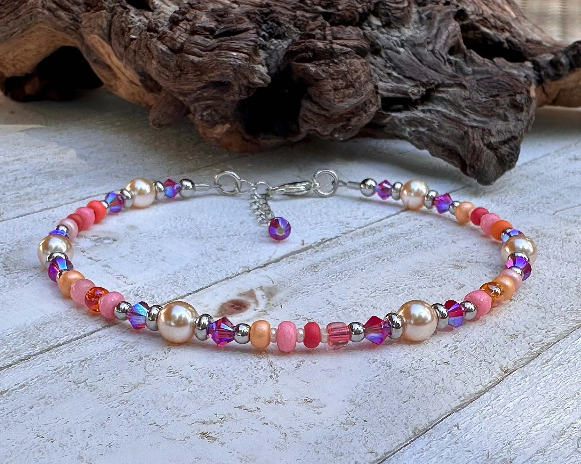 Hibiscus Pearl Fuchsia Beaded Anklet