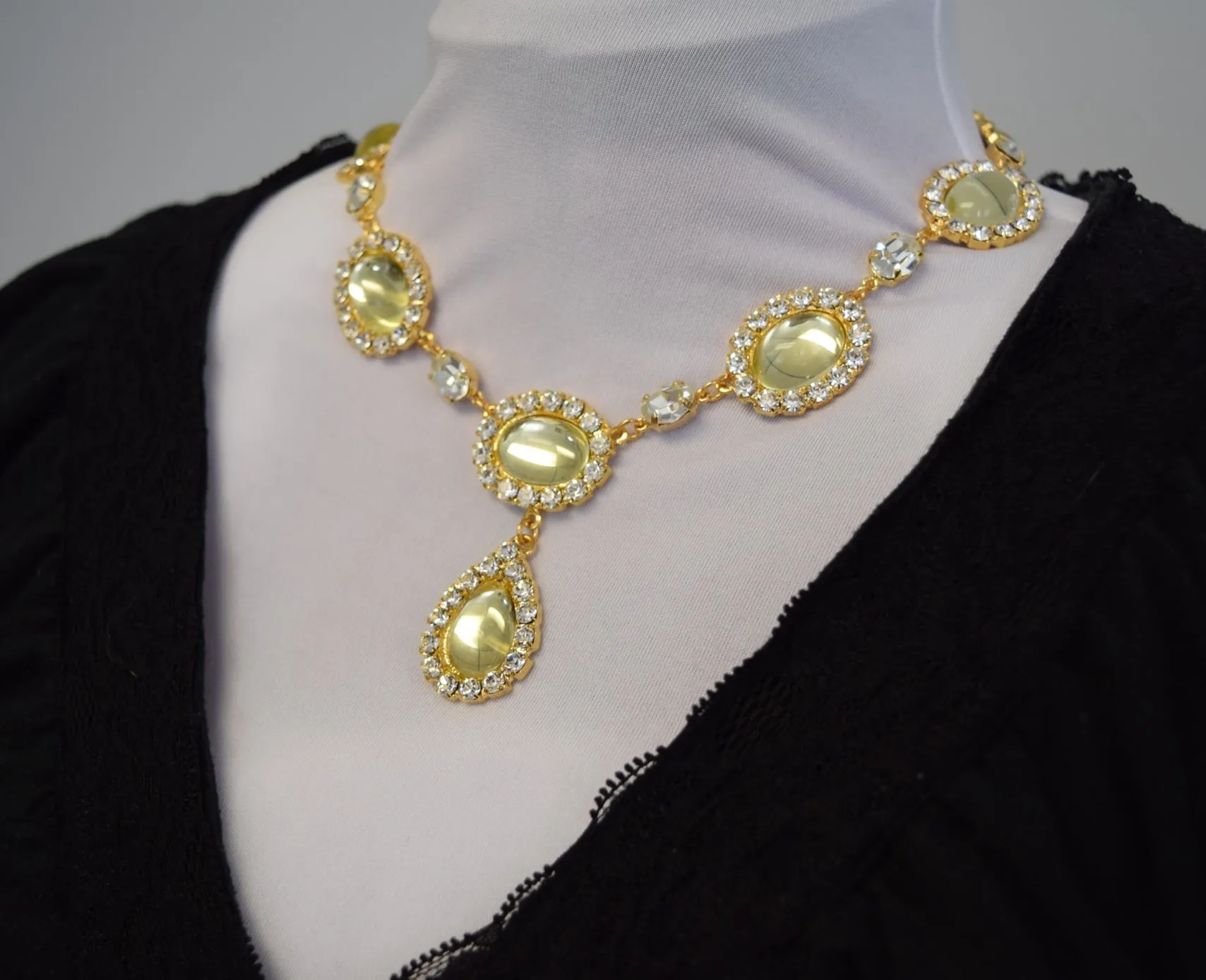 Light Yellow Citrine Halo Necklace - Large Oval with Teardrop