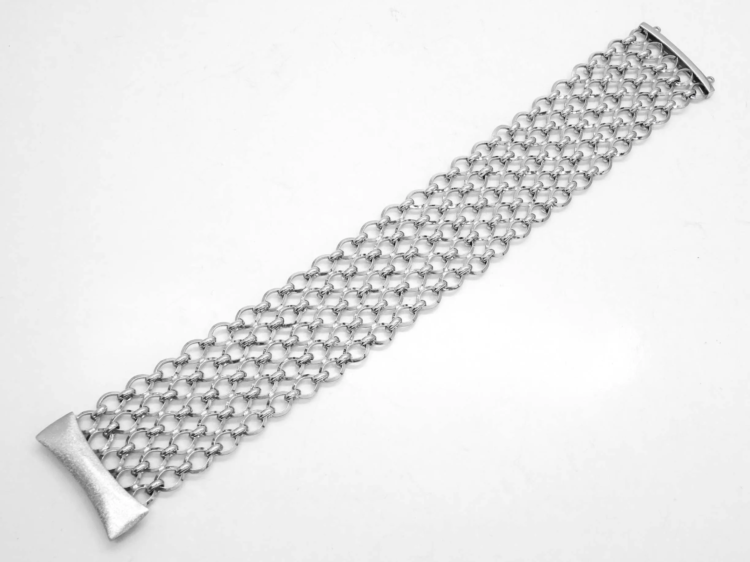 Oval Link Mesh Bracelet 14k White Gold