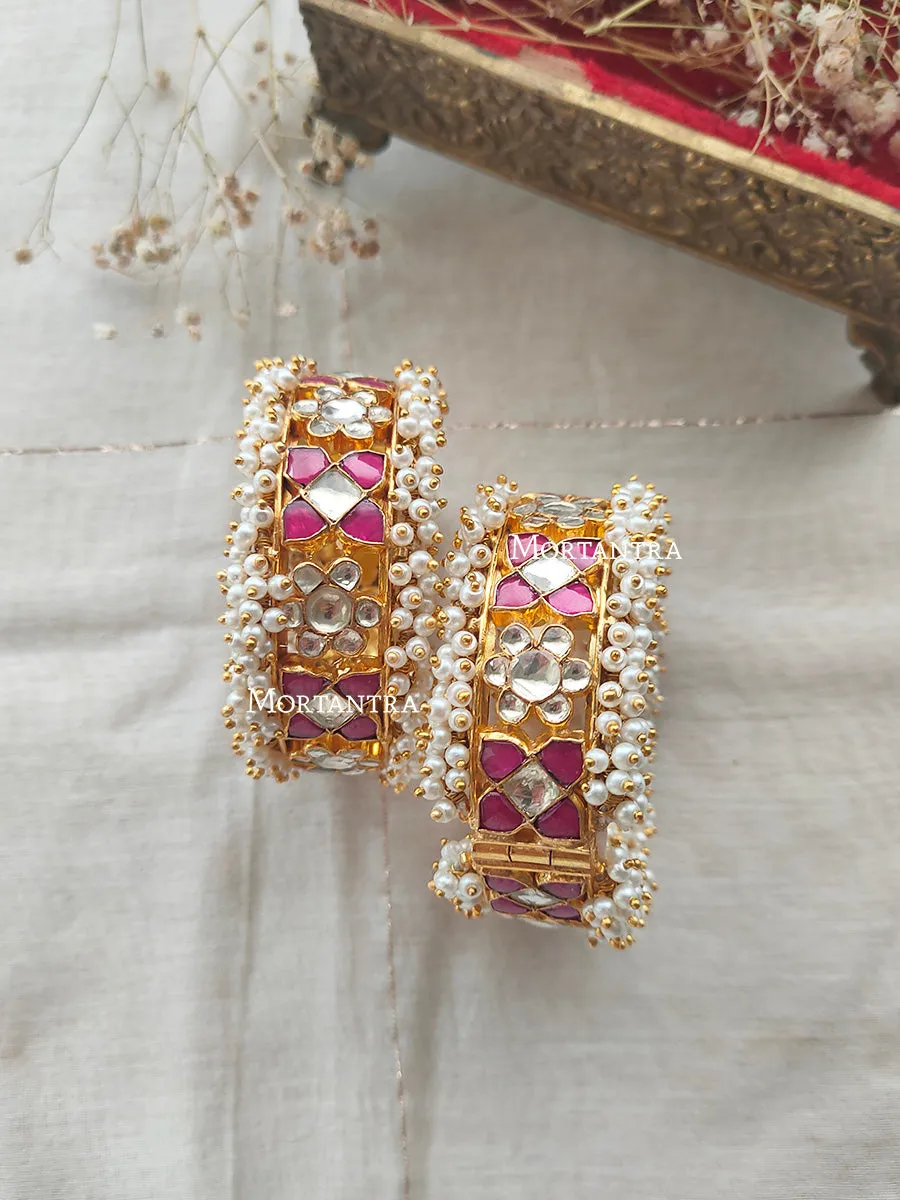 Pink Color Gold Plated Jadau Kundan Bangles - MB137YP