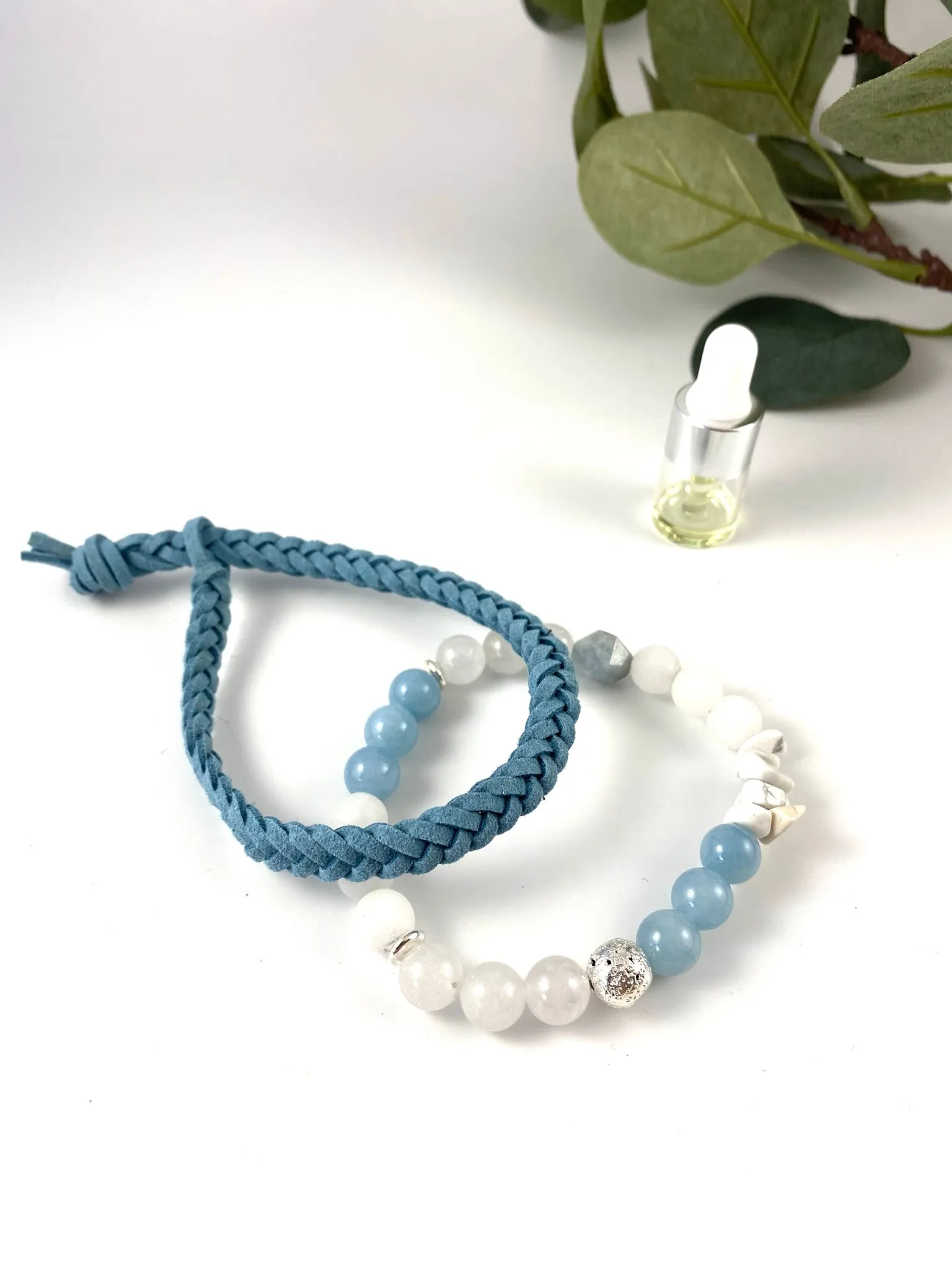 Sea Spray Jade, Howlite and Aquamarine Crystal Bracelet