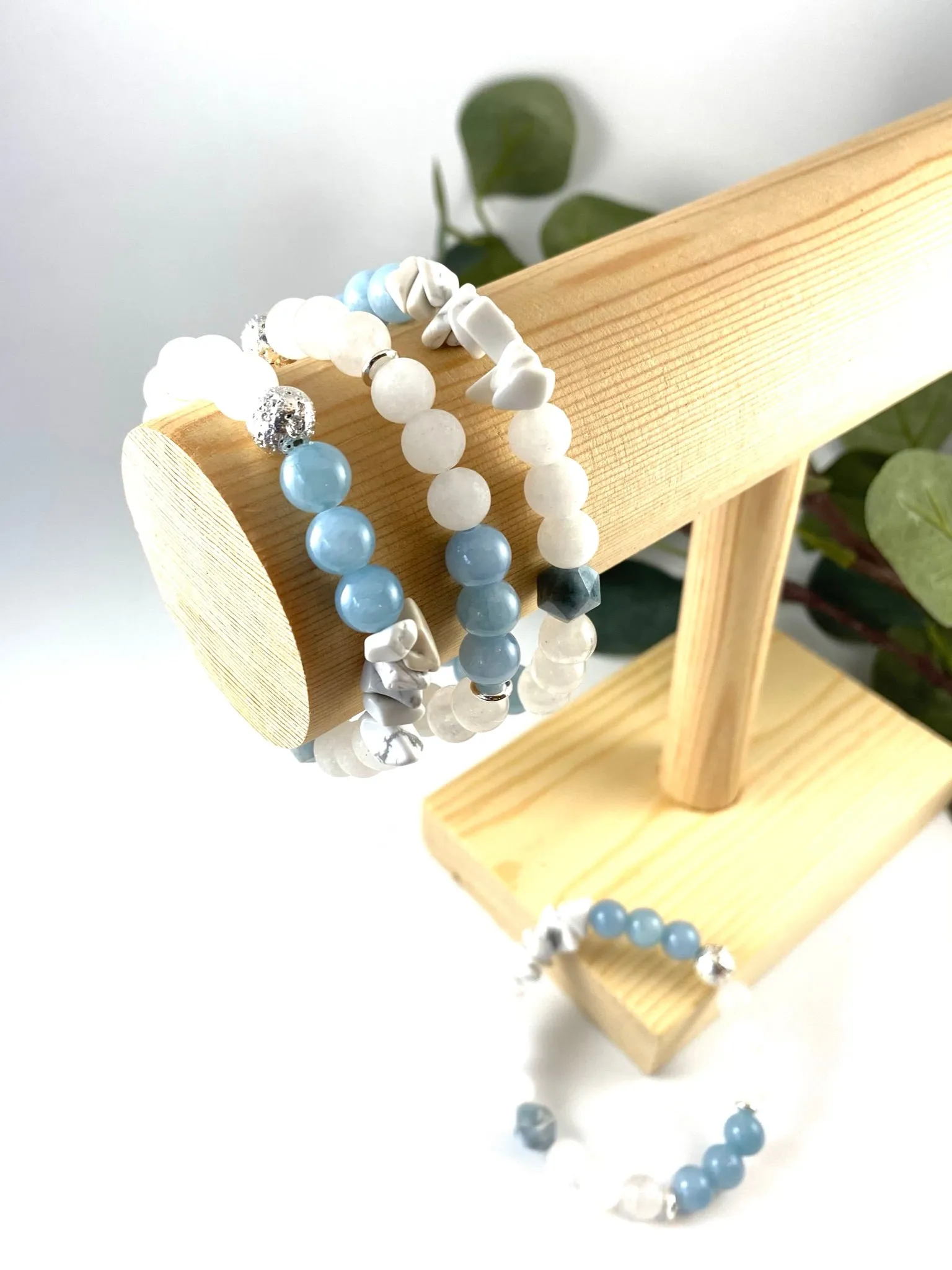 Sea Spray Jade, Howlite and Aquamarine Crystal Bracelet