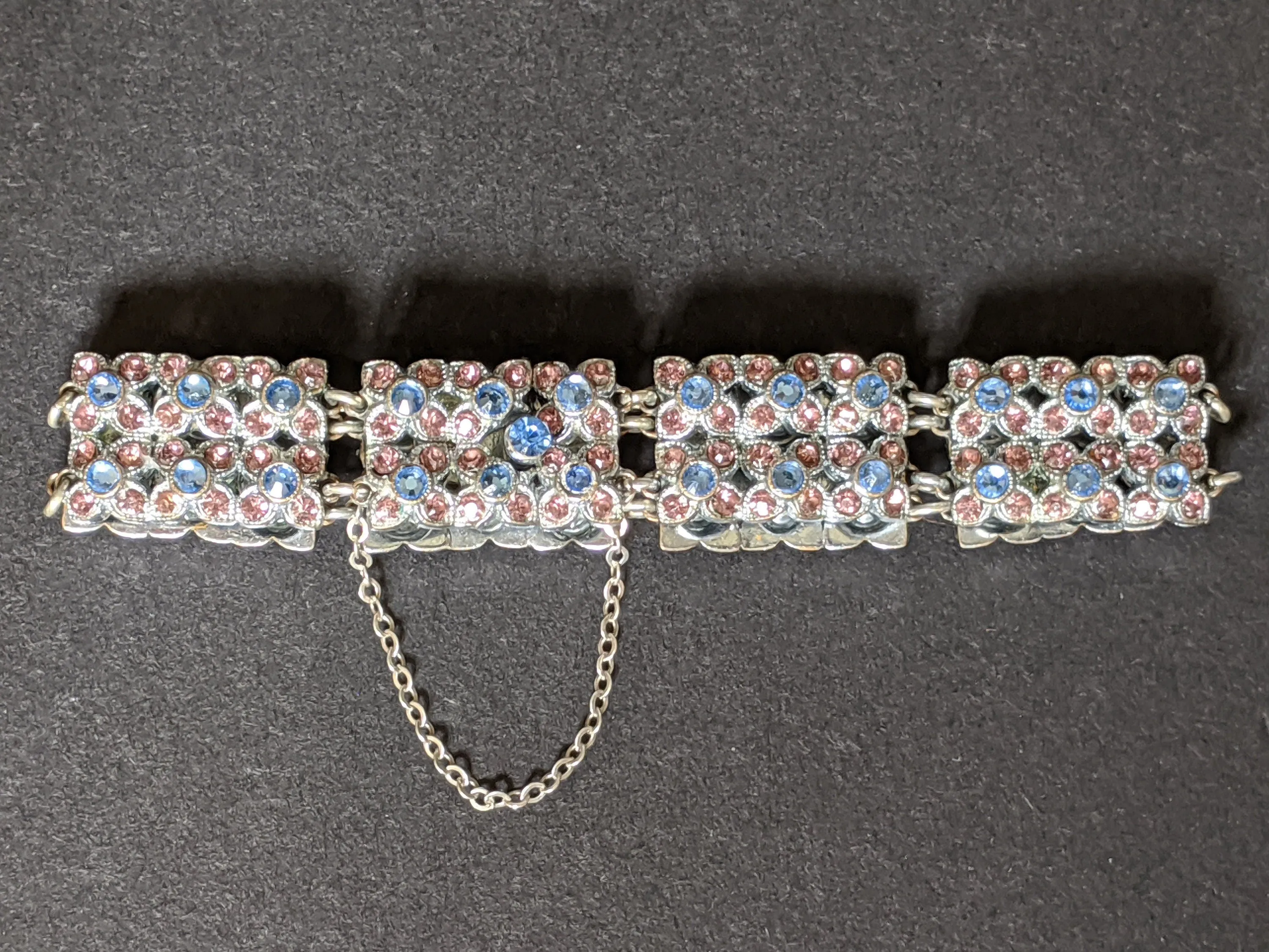 Vintage Art Deco blue and pink Czech rhinestone cocktail bracelet, pretty floral daisy design