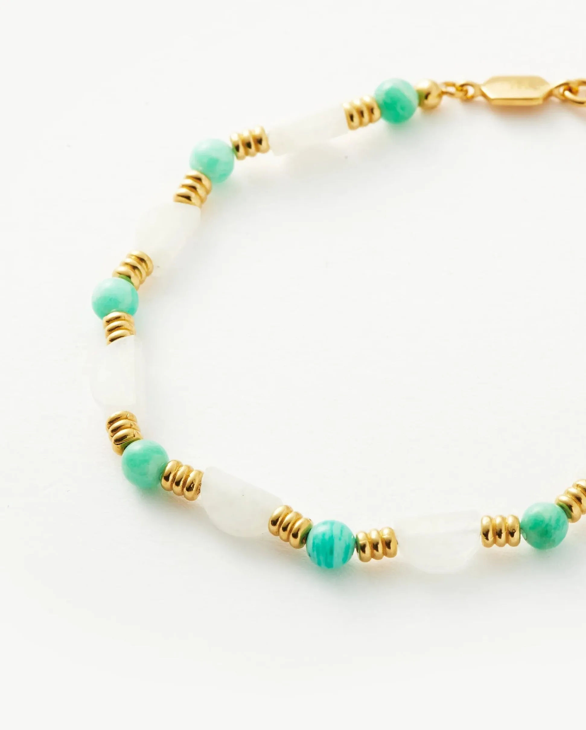 ZENYU WHITE BEADED HALF MOON BRACELET / GOLD